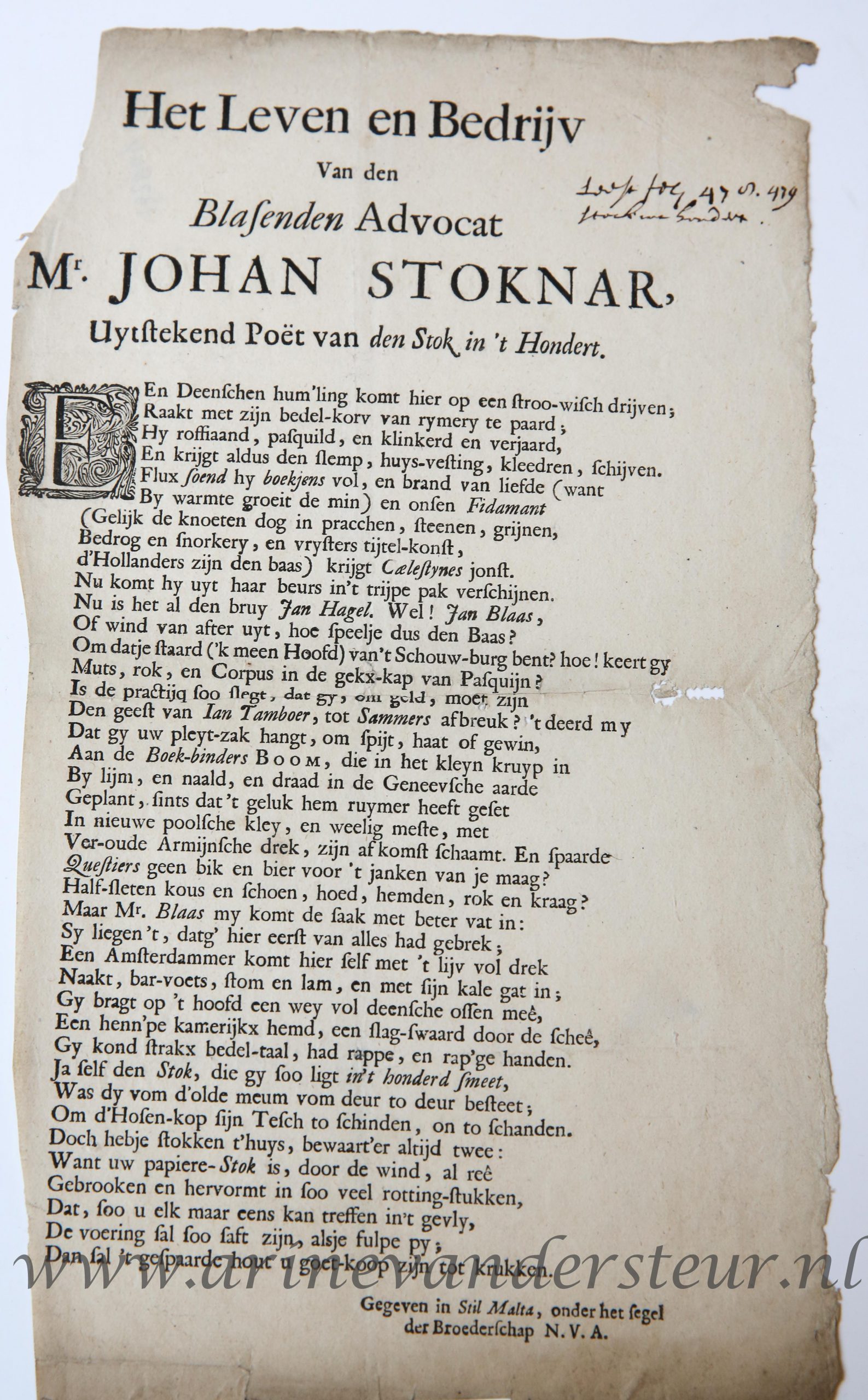  - [Poem [1672]] Het leven en bedrijv van den Blasenden Advocat mr. Johan Stoknar, uytstekend pot van den Stok in 't Hondert. z.p., z.j. Folio, 1 p.