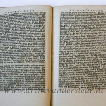 Tabitha doot en onsterfelyk, vertoont in een lykpredikaatsie ... Maria de twede koninginne ... van Groot Britanje ... ter gedachtenisse, door Joannes Vollenhove, dr der H. theologye en predikant in 's-Gravenhage. 's-Gravenhage, Gillis van Limburg, 1695. 4º: 60 pp. Text in Dutch.