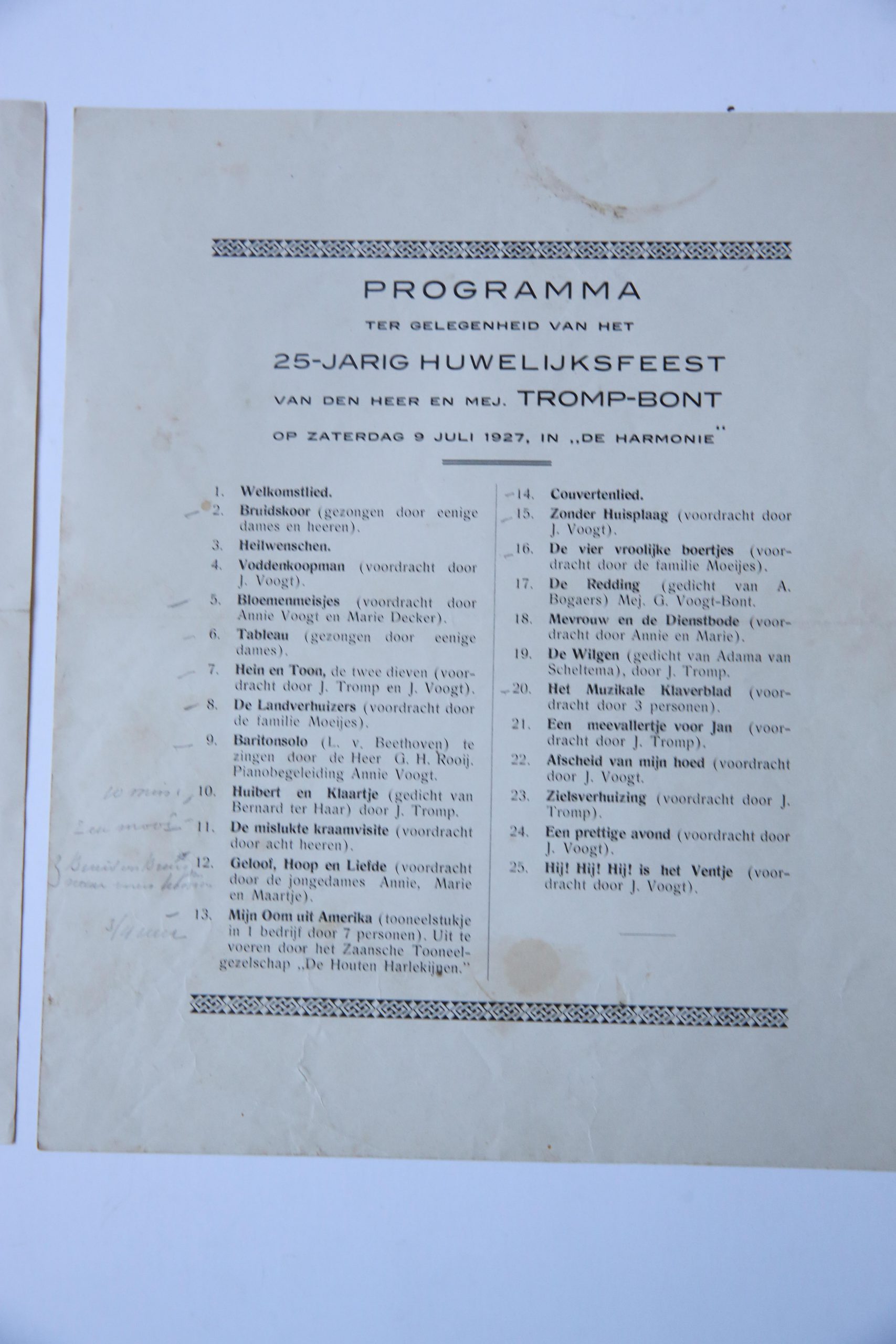  - Programma t.g.v. het 25-jarig huwelijksfeest van den heer en mej. Tromp-bont op Zaterdag 9 juli 1927 in De Harmonie. 4:[1] p.