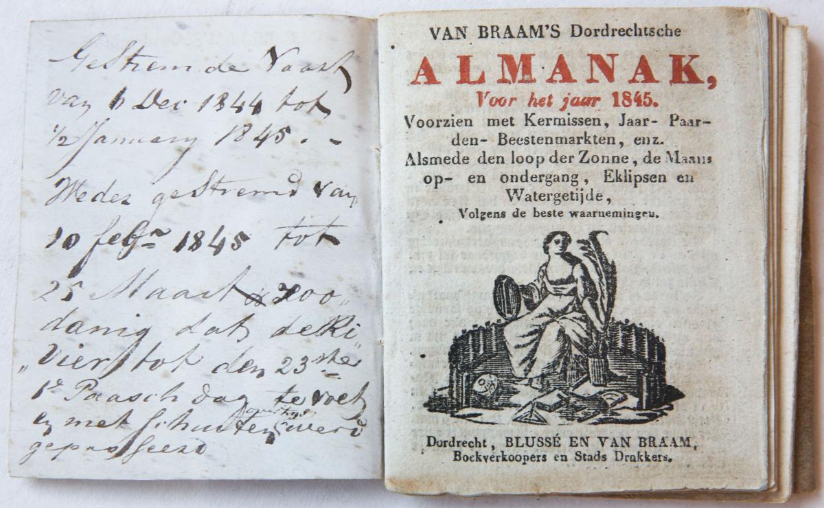 DORDRECHT--- Exemplaar van 'Van Braam's Dordrechtsche Almanak voor het jaar 1845', Dordrecht, Blussé en Van Braam [1844], gebonden in perkamenten omslag, met aantekeningen in handschrift.