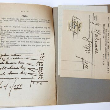 INDIE, TANDARTS, VAN DER KEMP--- Reclamebrochure van tandarts P.H. van der Kemp, te Medan, 1920. 4 pag., gedrukt.