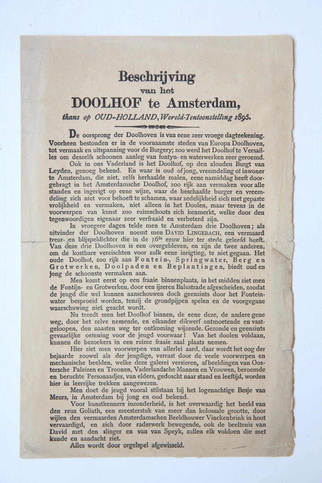 AMSTERDAM, DOOLHOF/Labyrinth AAN PRINSENGRACHT -- Dossier van een aantal brochures, een manuscript gedicht etc. betr. de beroemde Oude Doolhof aan de Prinsengracht bij de Looiersgracht te Amsterdam, 19de- eeuws.